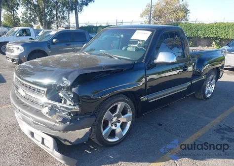 1999 Chevrolet Silverado 1500 Ls из США, поврежденный, VIN 1GCEC14V4XZ145654